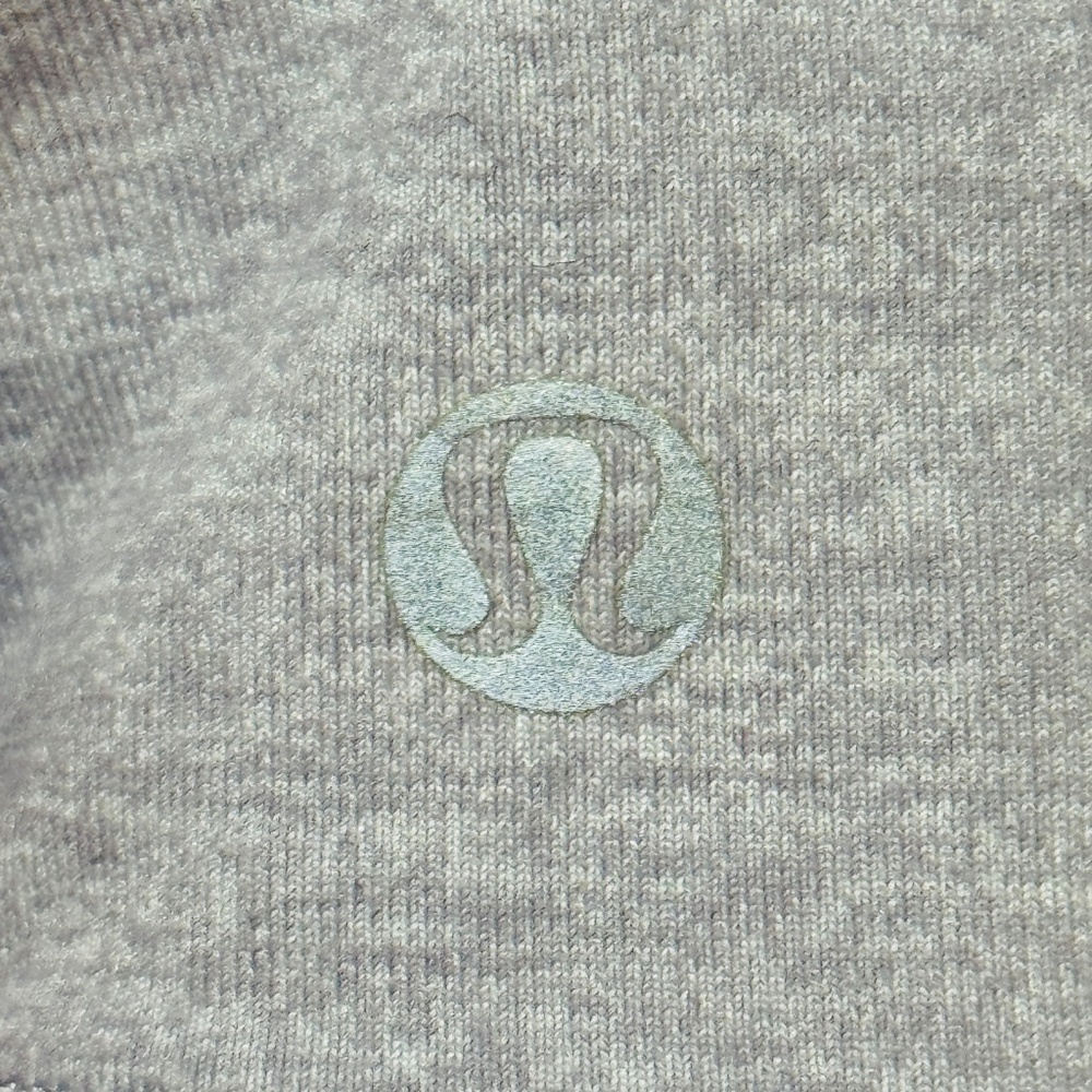Lululemon - Stride Jacket, Heather Purple-Gray Colour, Size 8, Good Condition - Picture 5 of 6